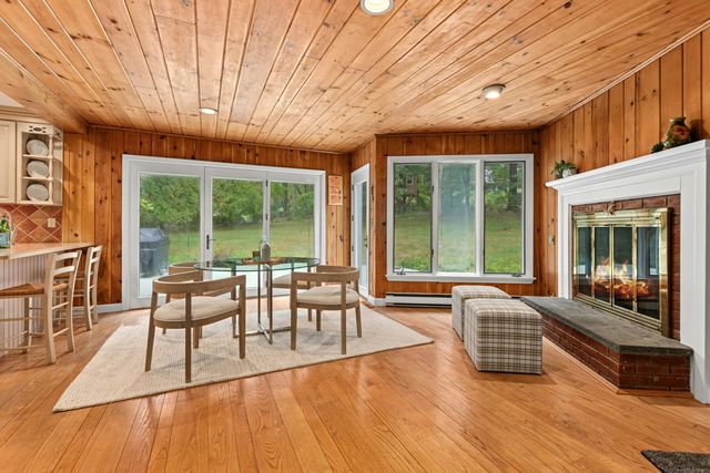 33 Hickory Lane, Ridgefield, CT 06877