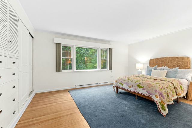 33 Hickory Lane, Ridgefield, CT 06877