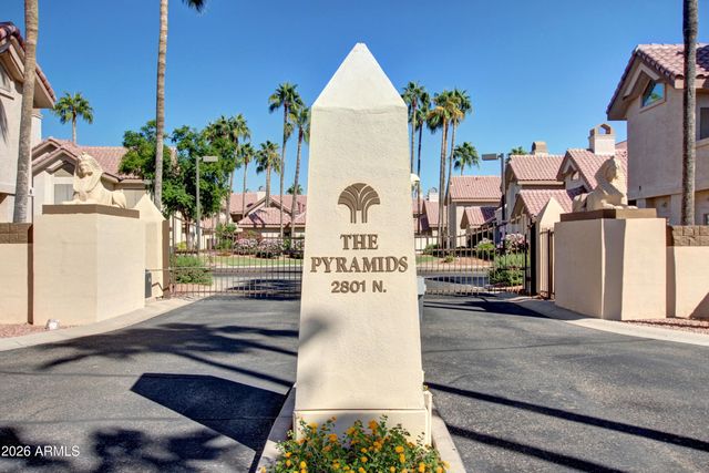 2801 N LITCHFIELD Road 17, Goodyear, AZ 85395