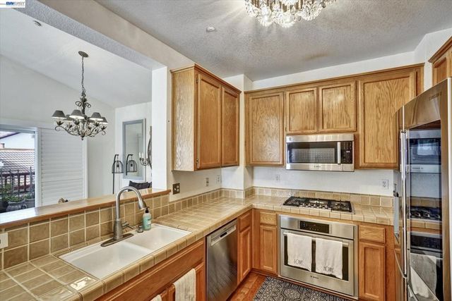 5658 5658 Belleza Drive, Pleasanton, CA 94588