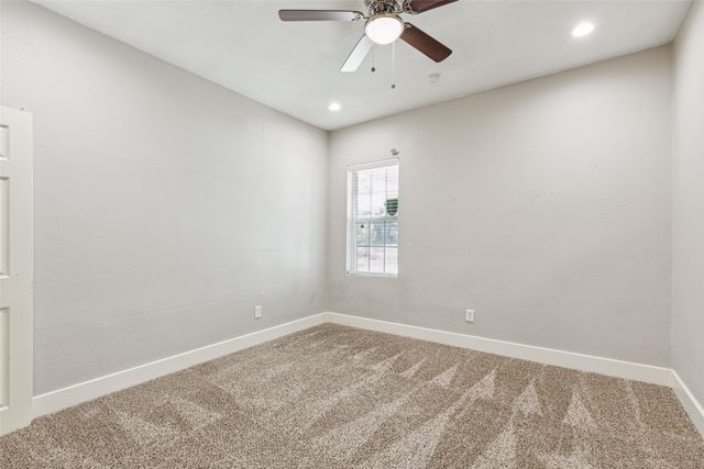 318 S Montreal Avenue, Dallas, TX 75208