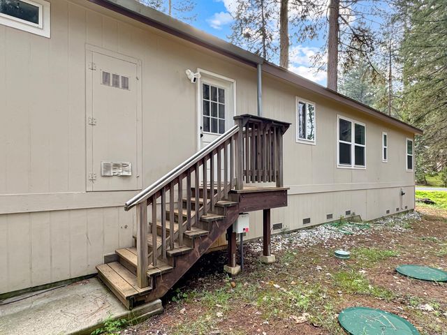 12834 Spanish Ln, Nevada City, CA 95959