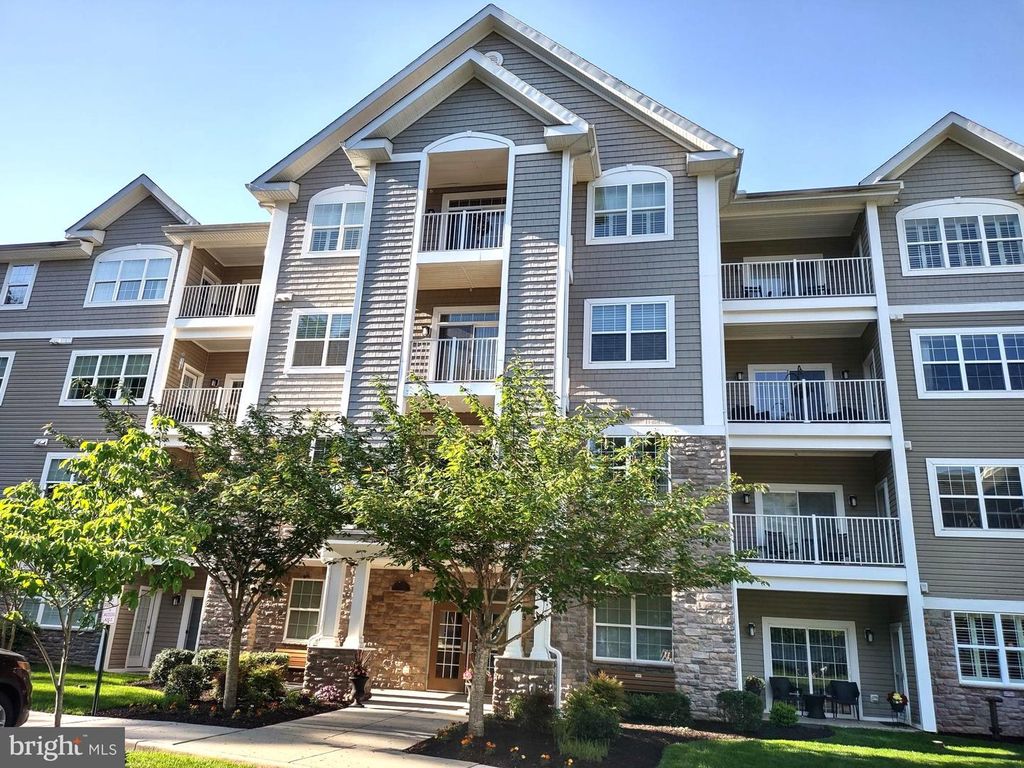 Image 1 of property listing at 901 MACPHAIL WOODS XING #3D, Bel Air, MD 21015