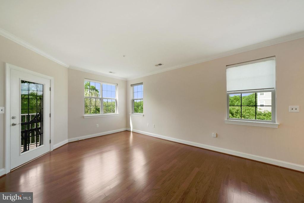 Image 9 of property listing at 901 MACPHAIL WOODS XING #3D, Bel Air, MD 21015