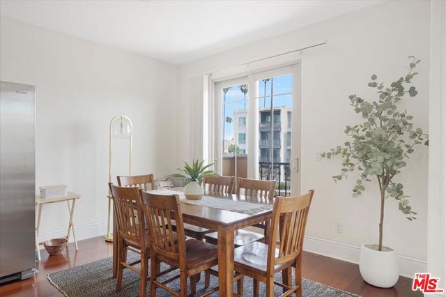 147 N Berendo Street 202, Los Angeles, CA 90004