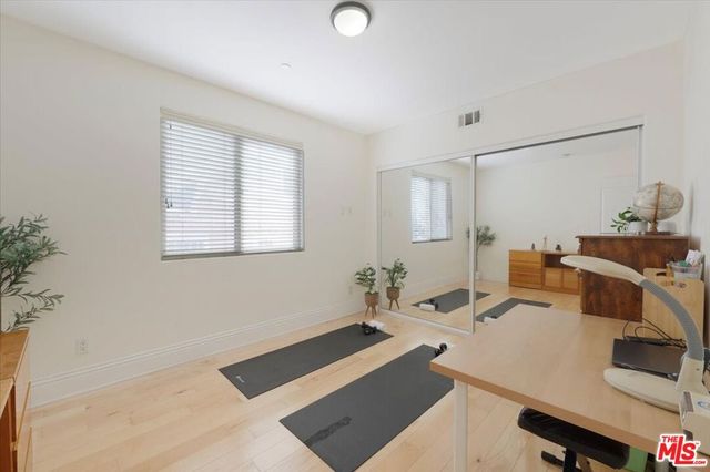 147 N Berendo Street 202, Los Angeles, CA 90004