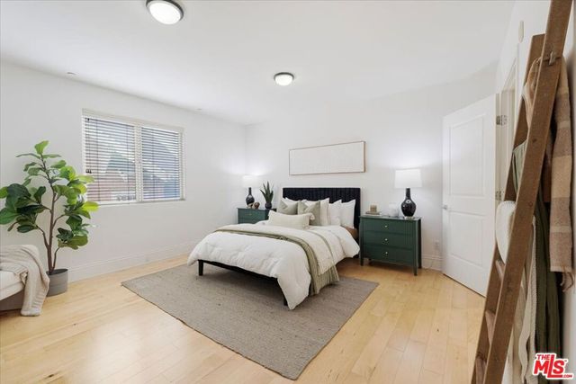 147 N Berendo Street 202, Los Angeles, CA 90004