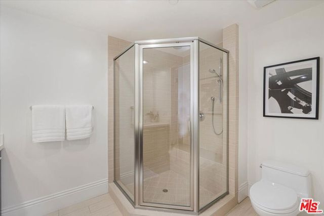 147 N Berendo Street 202, Los Angeles, CA 90004