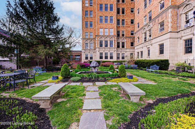 2140 Bonnycastle Ave 3E, Louisville, KY 40205