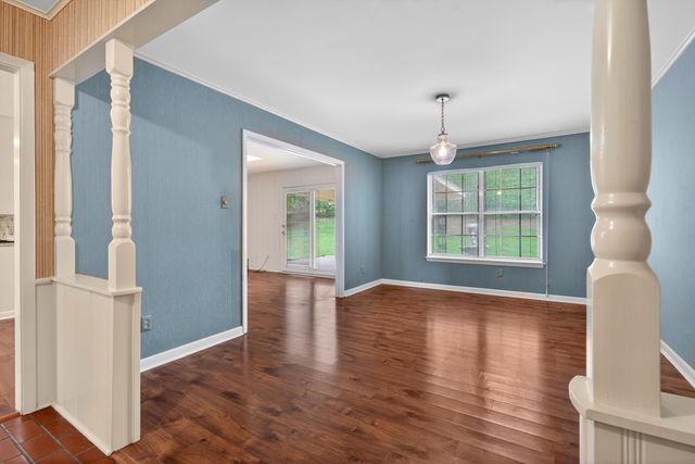 2102 Hughey Dr., Longview, TX 75601