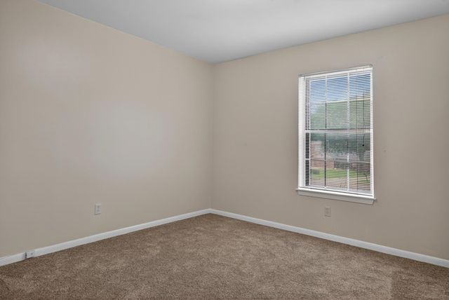 2102 Hughey Dr., Longview, TX 75601