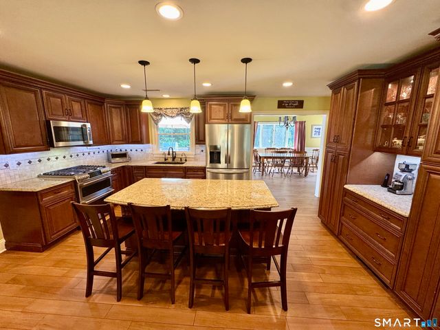 12 Benson Drive, Danbury, CT 06810