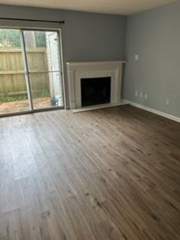 6701 Dickens Ferry Road 111, Mobile, AL 36608