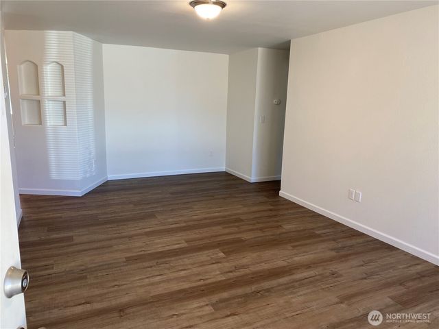 17620 17622 30th Avenue Ct E, Tacoma, WA 98387