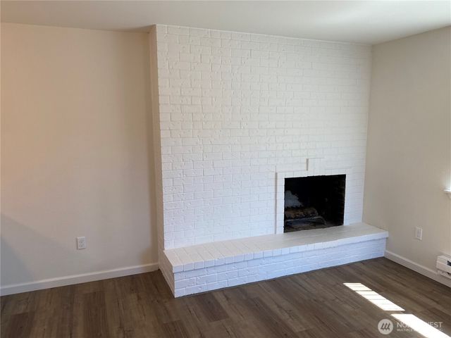 17620 17622 30th Avenue Ct E, Tacoma, WA 98387
