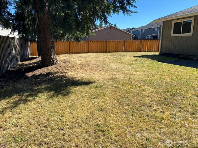 17620 17622 30th Avenue Ct E, Tacoma, WA 98387