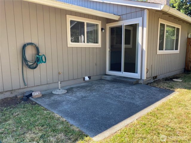 17620 17622 30th Avenue Ct E, Tacoma, WA 98387