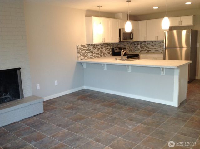 17620 17622 30th Avenue Ct E, Tacoma, WA 98387