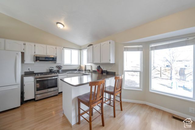 5116 W CRUS CORVI RD, West Jordan, UT 84081