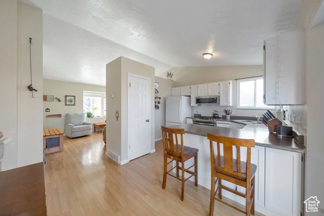 5116 W CRUS CORVI RD, West Jordan, UT 84081