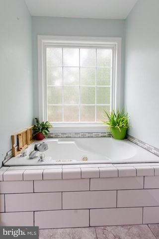6300 TAVERNEER LN, Spotsylvania, VA 22551