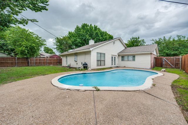 6400 Betsy Ross Drive, Arlington, TX 76002