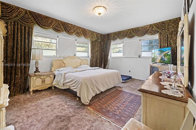 4601 Royal Palm Ave, Miami Beach, FL 33140