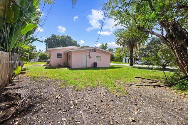 4601 Royal Palm Ave, Miami Beach, FL 33140