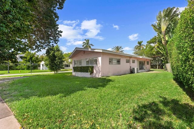 4601 Royal Palm Ave, Miami Beach, FL 33140