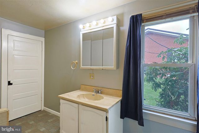715 CHARLES STREET, Romney, WV 26757