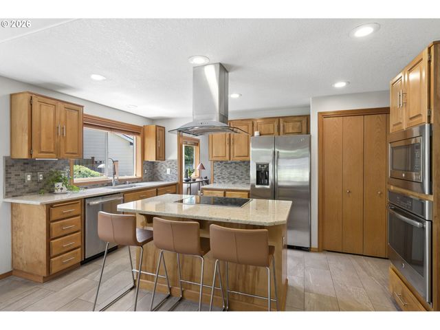 7632 Se 108TH Ct, Portland, OR 97266