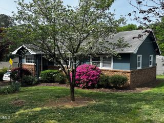 310 Crest Drive, Chapel Hill, NC 27516