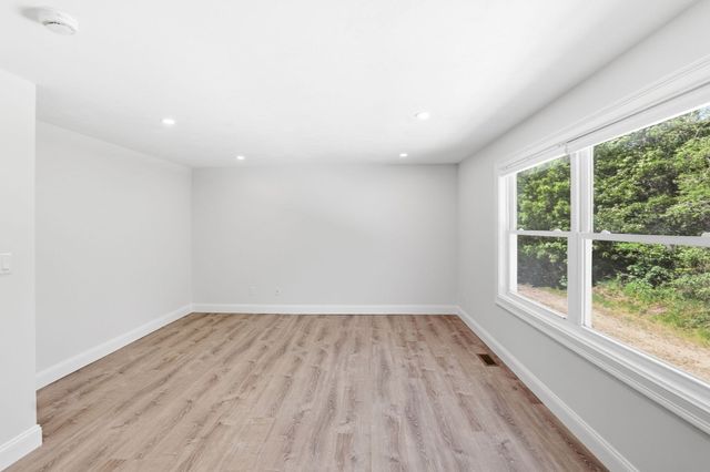 66 Pine Valley Dr 66 aka 27A, Falmouth, MA 02540