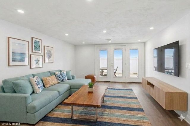 66 Pine Valley Dr 66 aka 27A, Falmouth, MA 02540