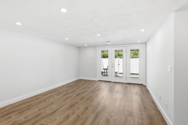 66 Pine Valley Dr 66 aka 27A, Falmouth, MA 02540