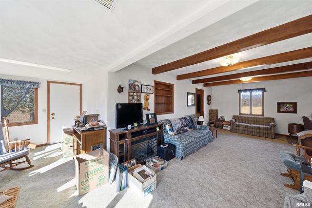 23632 SPRING CREEK Road, Washington, IL 61571