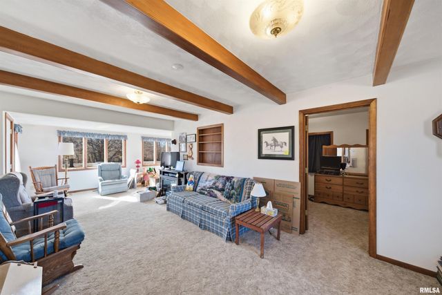 23632 SPRING CREEK Road, Washington, IL 61571