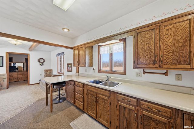 23632 SPRING CREEK Road, Washington, IL 61571