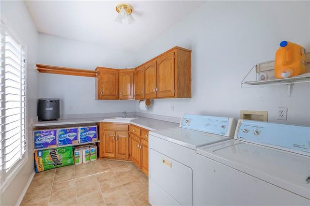 604 Oak Drive, Raymore, MO 64083