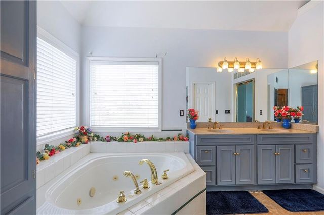 604 Oak Drive, Raymore, MO 64083