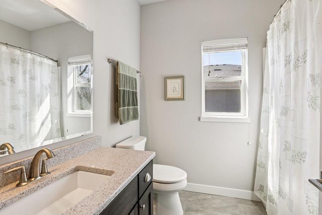 1158 Gracing Oaks Lane, Sun Prairie, WI 53590