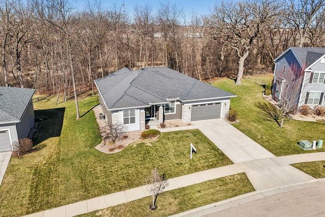 1158 Gracing Oaks Lane, Sun Prairie, WI 53590