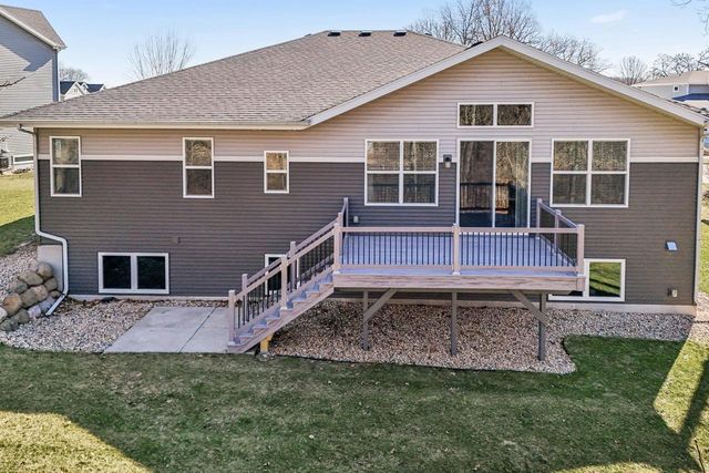 1158 Gracing Oaks Lane, Sun Prairie, WI 53590