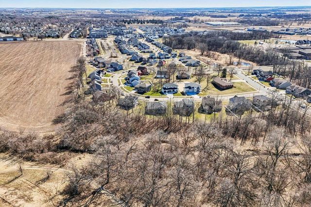 1158 Gracing Oaks Lane, Sun Prairie, WI 53590