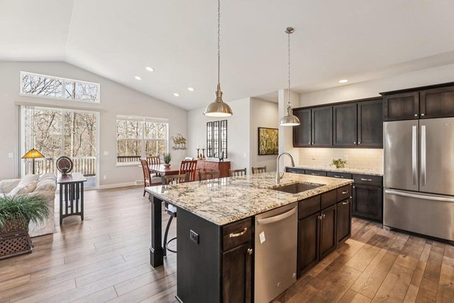 1158 Gracing Oaks Lane, Sun Prairie, WI 53590