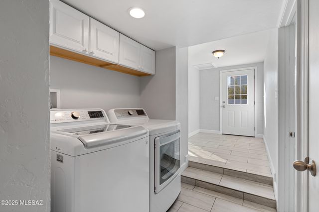 745 N Richey Boulevard, Tucson, AZ 85716