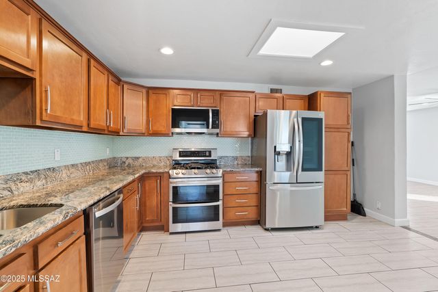 745 N Richey Boulevard, Tucson, AZ 85716