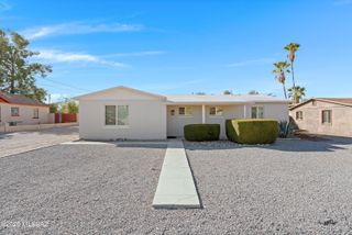 745 N Richey Boulevard, Tucson, AZ 85716