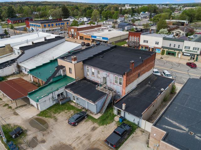 130 N Main Street, Evart, MI 49631