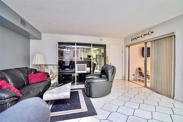 14895 Builtmore Way, Delray Beach, FL 33446